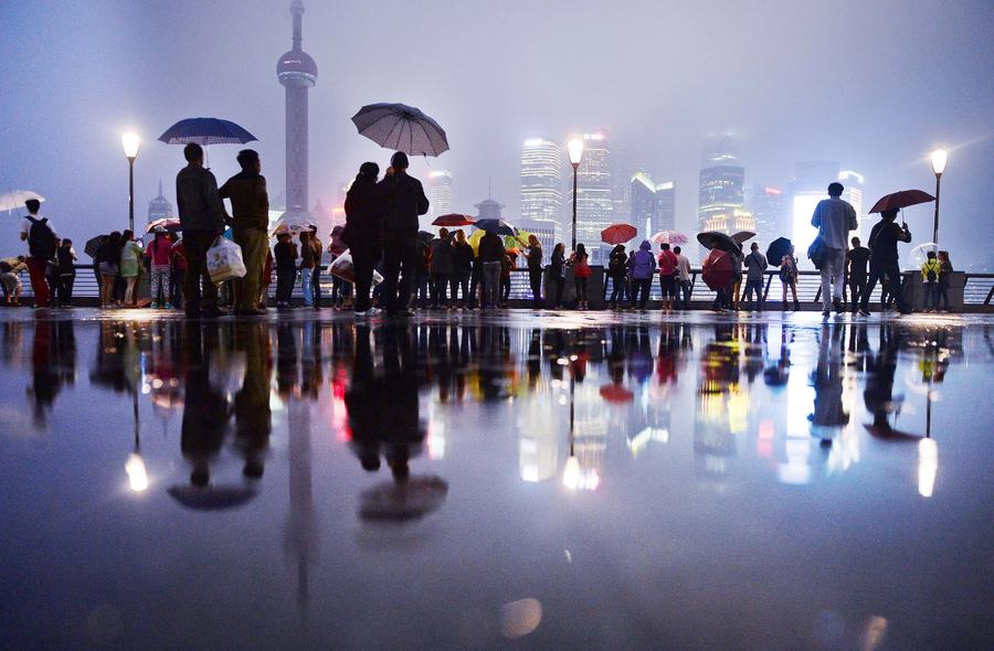 Early morning scenery of Bund in Shanghai