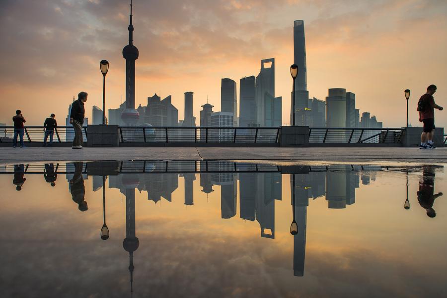 Early morning scenery of Bund in Shanghai