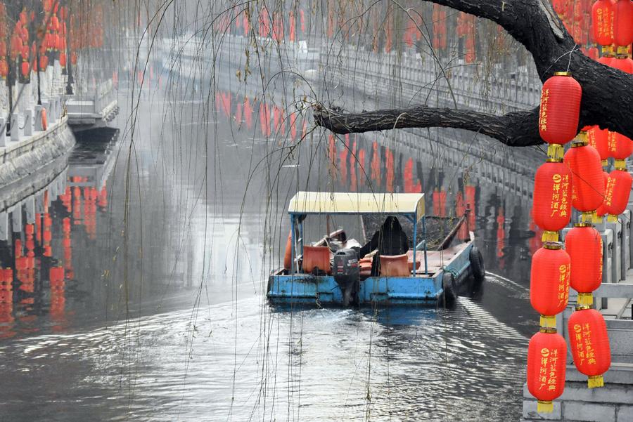 New Year’s festive ambiance envelops Jinan city