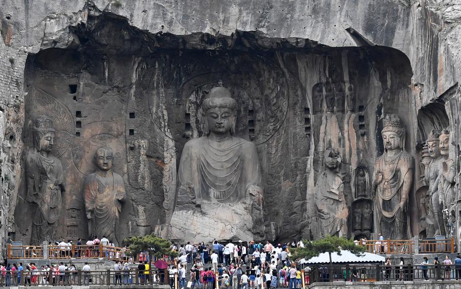 Latest snapshots of Longmen grottoes in Henan