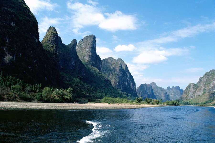 Li River:Shadow of heaven in China