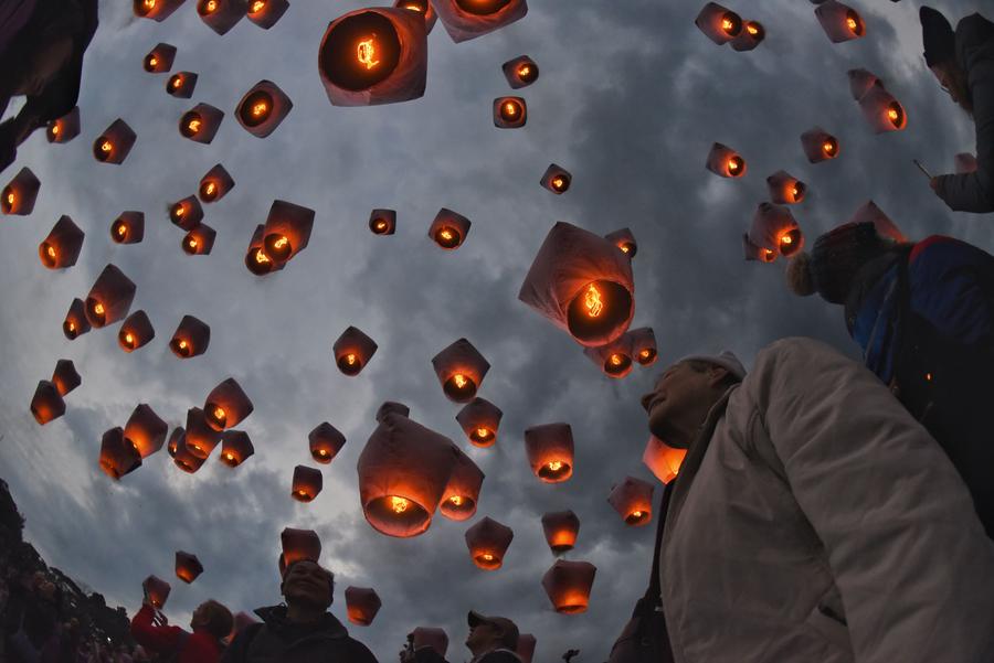 Pingxi sky lantern festival kicks off in Taiwan