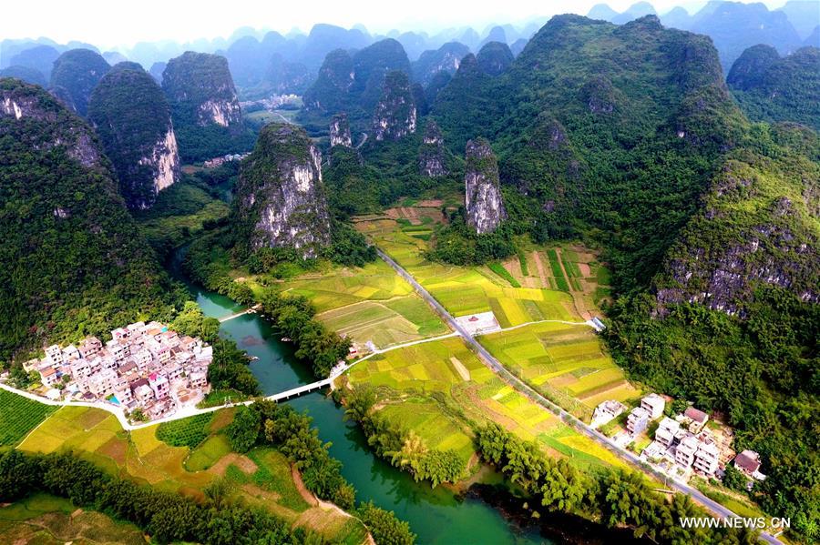 Stunning snapshots from autumn scenery across China