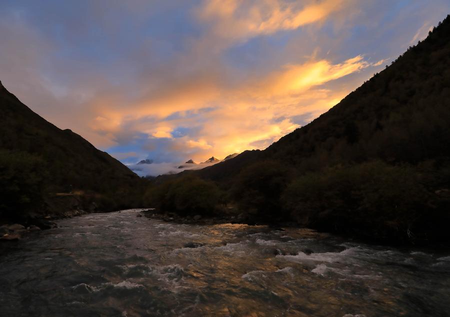 Autumn scene in Siguniang Mountain, Sichuan province