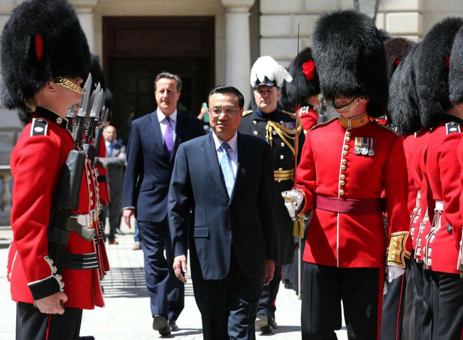 Premier Li meets British Queen, Prime Minister