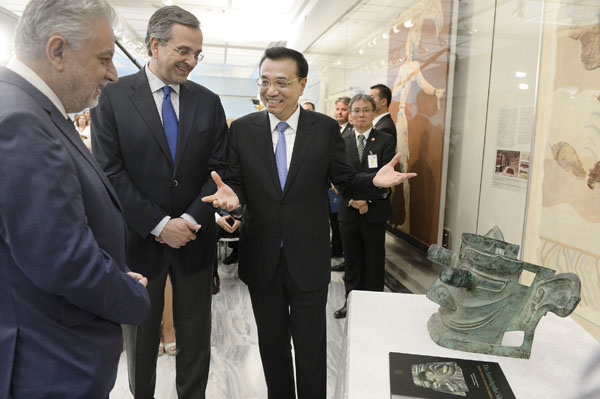 Li makes cultural visits in Greece