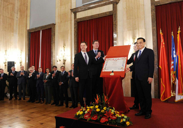 Premier Li receives Belgrade honorary citizen charter