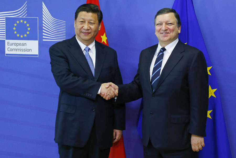 President Xi visits European Union's headquarters