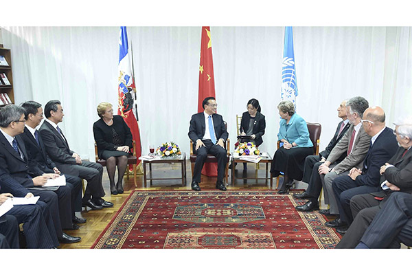 Premier Li meets ECLAC executive secretary in Santiago