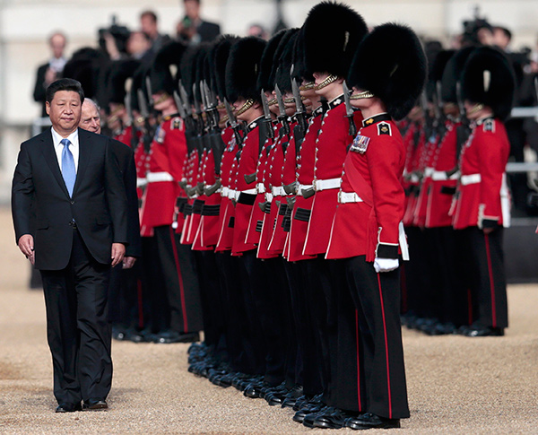 Queen Elizabeth II hosts welcoming ceremony for President Xi