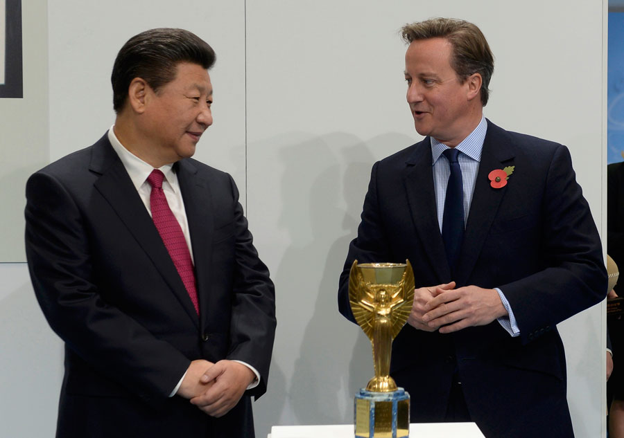 President Xi visits Man City football club