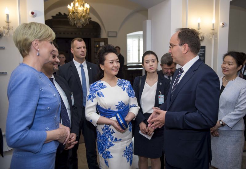 First lady visits Fryderyk Chopin Museum in Poland