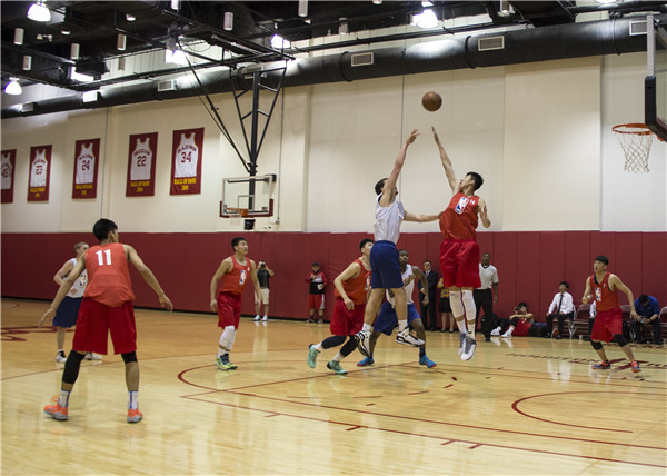 Liu meets Tsinghua Youth team in Houston