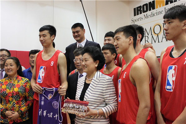 Liu meets Tsinghua Youth team in Houston