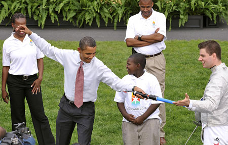 Obama drums up support for Chicago Olympic bid