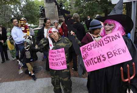 White House celebrates Halloween with 2,000 kids