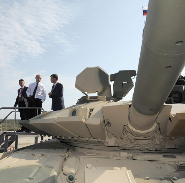 Putin praises new Russian tank