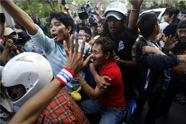 Two dead in Thai political violence