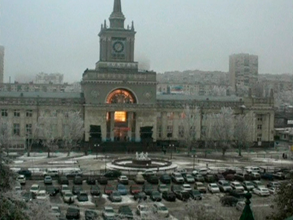 Suicide bomber kills at least 16 at Russian train station