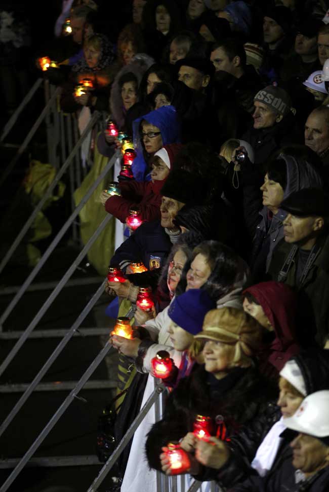 Freed Ukrainian opposition icon Tymoshenko rallies crowds