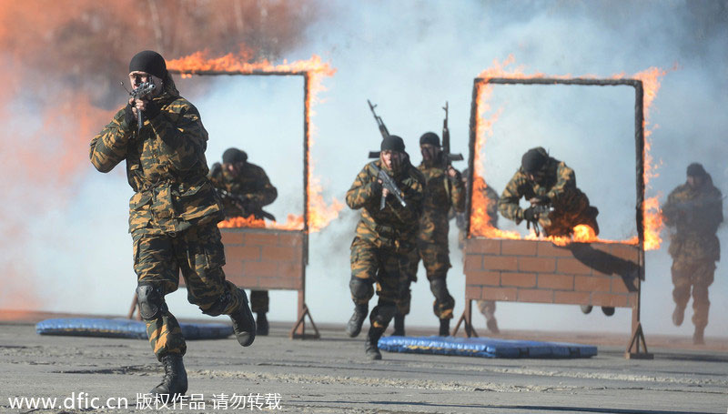 Russian soldiers in training