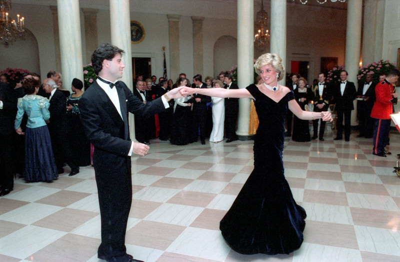 Intl Dance Day: World leaders take to the dance floor