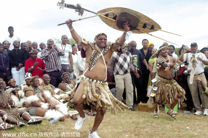 Intl Dance Day: World leaders take to the dance floor