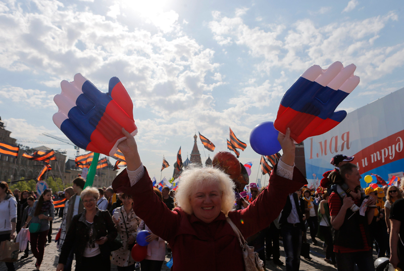 Russians parade to celebrate Labor Day