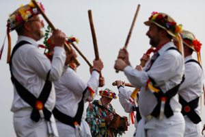 Russians parade to celebrate Labor Day