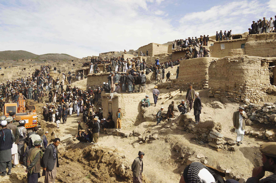 More than 2,100 dead in Afghanistan landslide