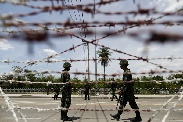 Martial rule to prevent bloodsheds: Thai army chief