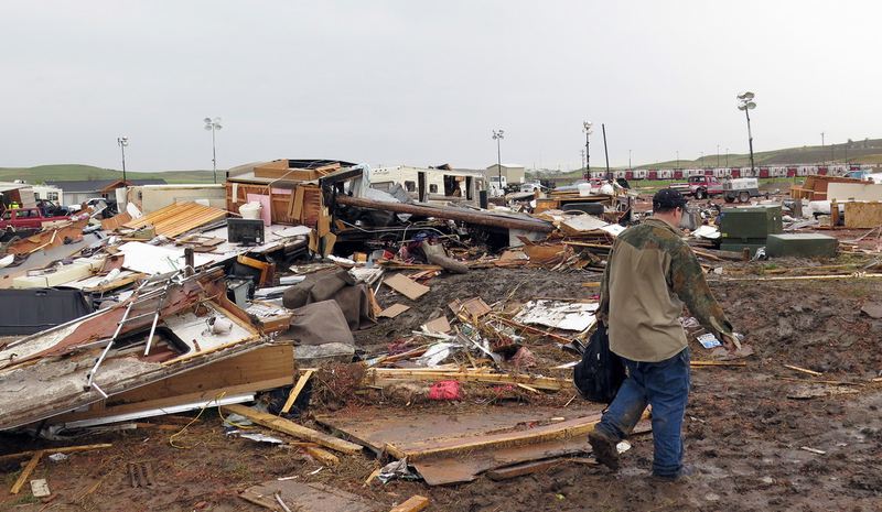 Tornado roars through oil workers camp in North Dakota