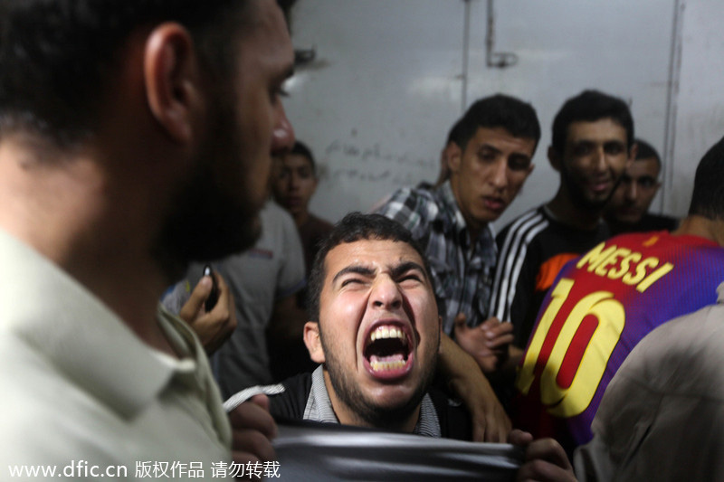 Gaza weeps in war woe