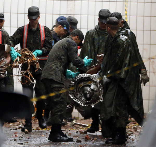 Brazil presidential candidate Campos killed in plane crash