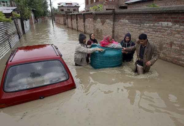 Monsoon rains kill 110 in Pakistan, 108 in India