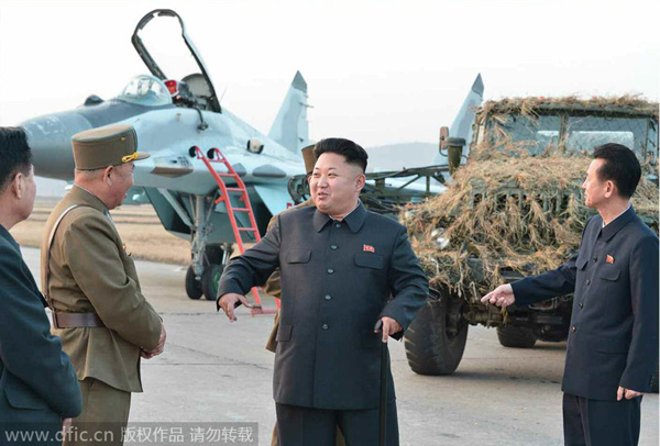 Top DPRK leader oversees airforce's drill