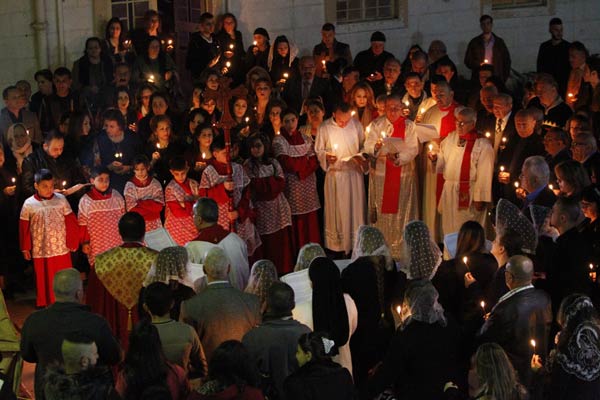 Baghdad's Christians gather defiantly for Christmas Eve mass