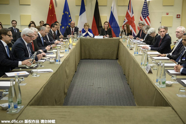 Iran nuclear talks near deadline, differences remain