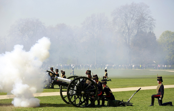 Britain celebrates Queen Elizabeth II 's 89th birthday