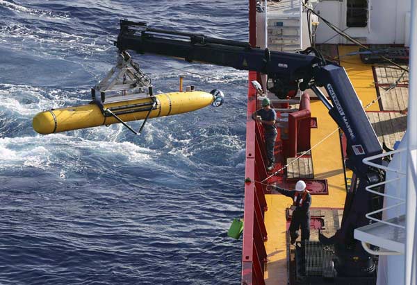 Australia's search area for MH370 could be narrowed following Reunion debris discovery