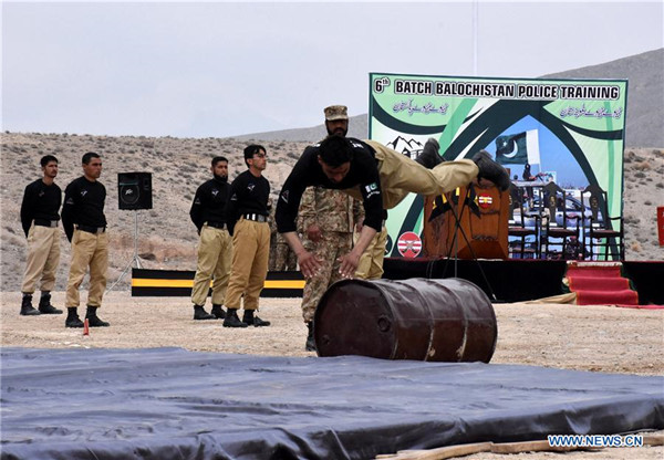 Police cadets complete training to combat terrorism in Pakistan