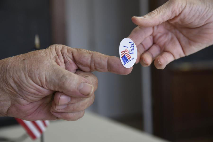 Americans vote on Super Tuesday