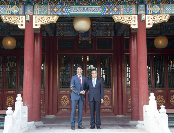 Premier Li welcomes Canadian Prime Minister in Forbidden City