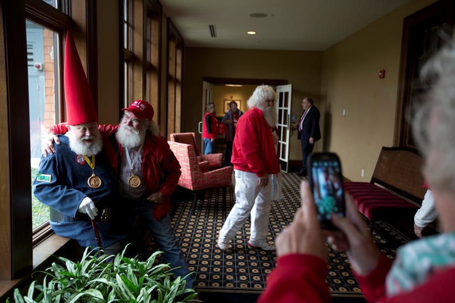 In photos: The art of becoming Santa