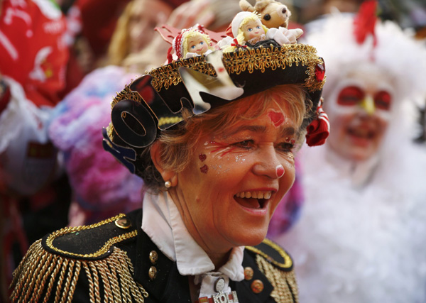 Germany kicks off six days of carnival despite higher security