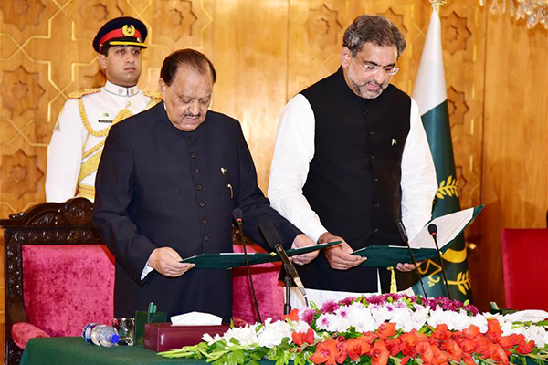 Shahid Khaqan Abbasi sworn in as Pakistan's 28th PM