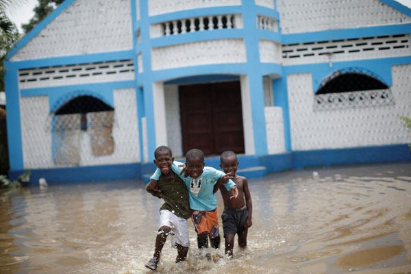 Irma menaces Florida's Gulf Coast after striking Cuba