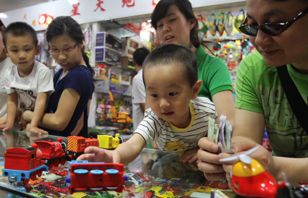 Tests discover heavy metals polluting toys 